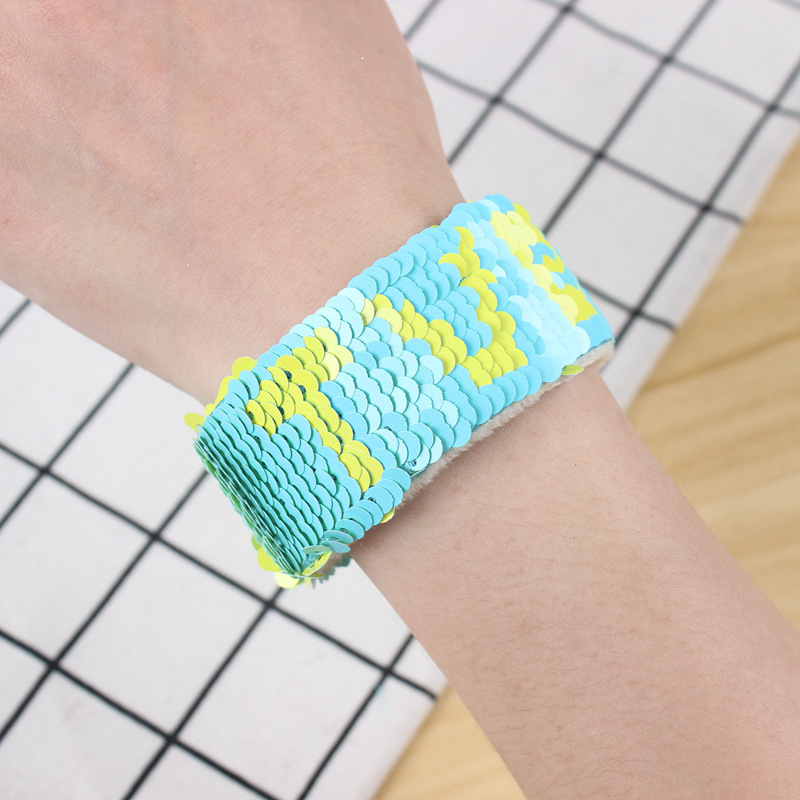 Squine Slap bracelet